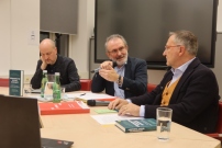 Die zwei Speaker und der Moderator